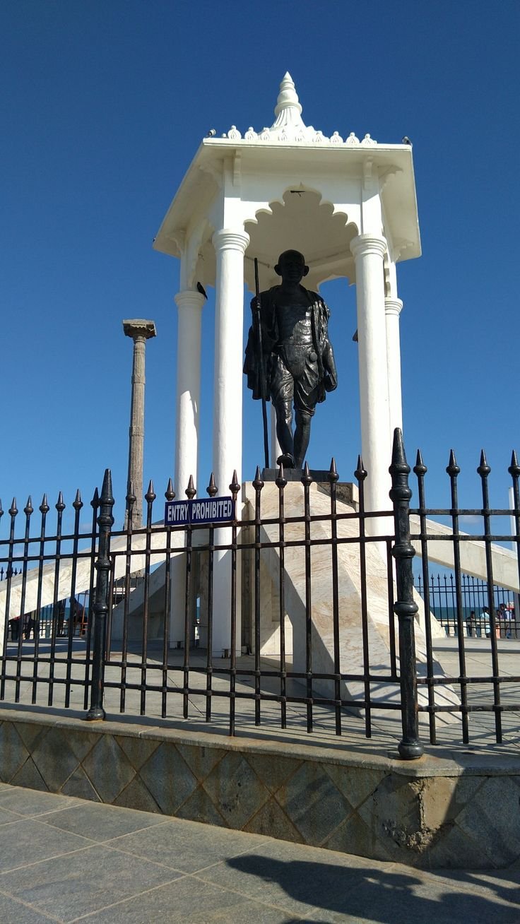 gandhi statue